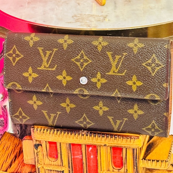 Louis Vuitton Monogram trifold long wallet - Picture 14 of 15